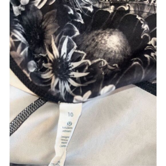 Lululemon leggings  - Picture 4 of 4